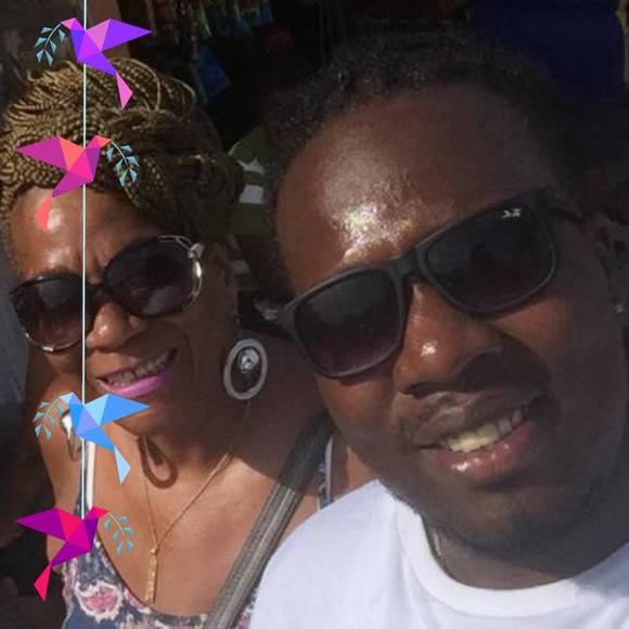 Meet your Posher, Dee - Picture 1 of 1